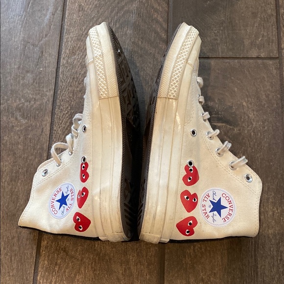 Converse x Comme des Garçons Play High-Top Chuck Taylors Hearts - Picture 6 of 9